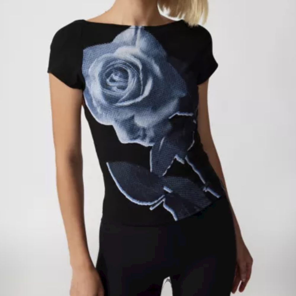 Urban Outfitters backless graphic light blue rose design crop top large